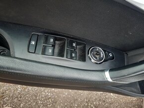 Hyundai i40 cw 1,7CRDI 100kw  -nová cena - 11