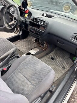 Honda civic 6g - 11