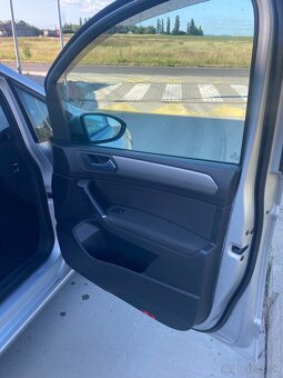Volkswagen Touran 1.6 Tdi 85kw/115Ps 2017 SK - 11
