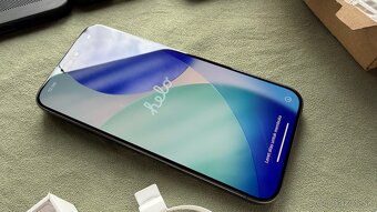 Apple iPhone 15 Pro Max – 256 GB – ako nový - 11