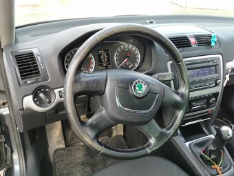 Škoda Octavia 2 1.6 tdi 77kw - 11