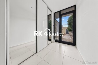 RK4 - Súkromná vila - dvojgaráž, 2 terasy (80 m²), pozemok - 11