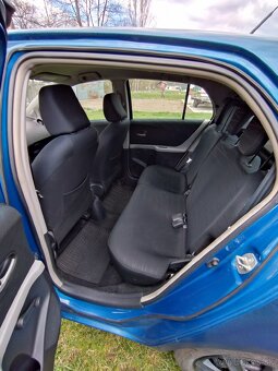 Toyota Yaris 1,4 D-4D automat - 11
