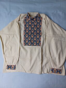 Klenovec- folklórne košele - 11