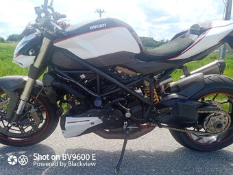 Ducati Streetfighter 1098 - 11