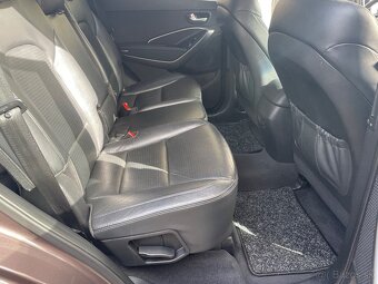 Hyundai Santa Fe 4X4 2,2 CRDI 145KW A/T 7 miestne - 11