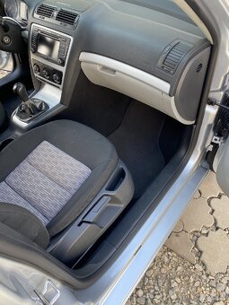 Predam skoda octavia 2 - 11