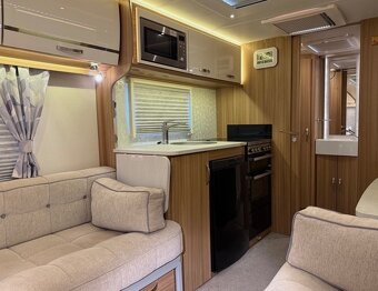 🔱 Luxusní zimní karavan Lunar Clubman CK 2019 – ALDE - 11