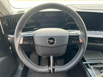 Opel Astra Elegance 81KW MT/6 - 11