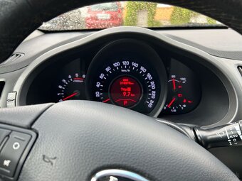 Automobil KIA Sportage 2.0 CRDi VGT 4WD EX A/T - 11