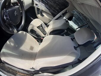Citroen C4 Grand Picasso 1,6HDi 80kw kód:9HZ - 11