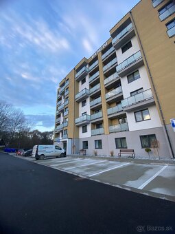 Prenájom 2 izbového bytu Eden Zakamenne - 11