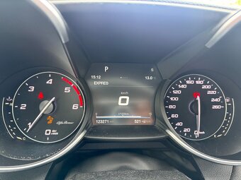 Alfa Romeo Giulia 2.2 JTD 132 kW - 11
