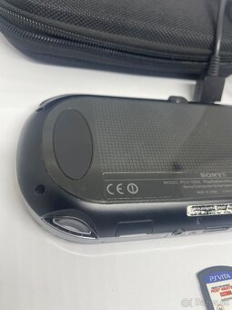 PS Vita Wi-Fi (PCH-1004) OLED -16GB - 11