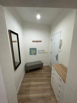 Prenájom krásny 2 izbový byt, kompletne zariadený, centrum m - 11