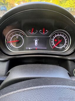 Opel Insignia 2.0 cdti 4x4 - 11