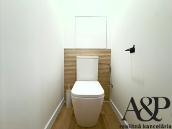 LUXUSNÝ 3 IZBOVÝ BYT V CENTRE MESTA, 68M2, NÁM. OSLOBODENIA, - 11