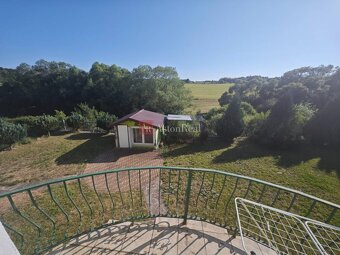 PREDAJ: DOM (CHALUPA) Sielnica, zastavaná plocha 400m2 vráta - 11