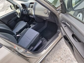 Fiat Sedici 1.6 benzín 4x4 - 11