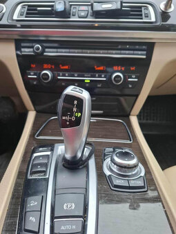 Predám BMW 730D Xdrive 190kw - 11