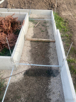 10% ZĽAVA na Betónové vyvýšené záhony ucelené zostavy - 11