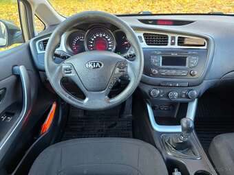 Kia Ceed - 11
