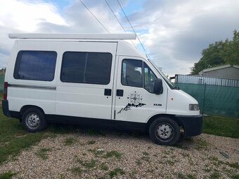 Všestranná dodávka - karavan - mikrobus - 11