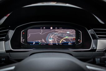 Passat B8 140kw 2.0TDi 4x4 r-line Virtual matrix webasto - 11