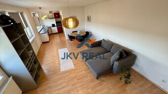 Zariadený 3-izbový mezonetový byt 83m2 +povala 17m2 - Senec - 11