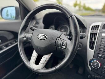 Kia Ceed 1.4 16V Exclusive Nová STK - 11