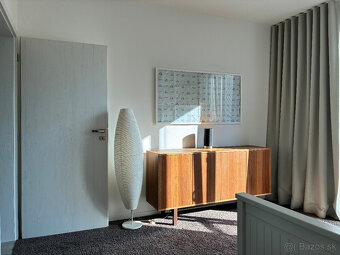 Veľmi pekný a priestranný 2 izb. byt vo výbornej lokalite - 11