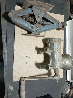 Diely , stahovaky , zdviháky - 11