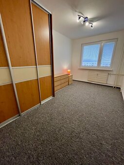 Veľký 3-izb.byt Jedlíková, loggia, internet, energie - 11