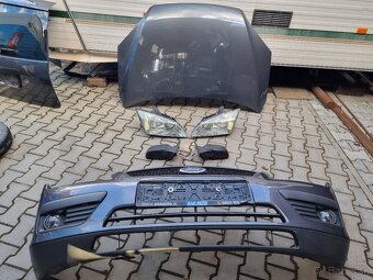 Ford Focus Combi predný náraznik - 11