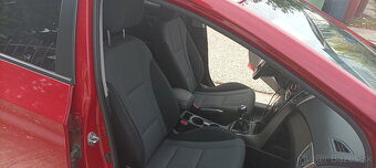 hyundai i30 cw combi - 11