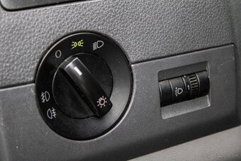 Volkswagen Transporter T5 Shuttle 2.5TDI 96kW 7-miestne - 11