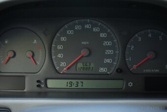 Volvo S70 2.0 I5 Classic - 128.000km - Diplomatická výbava - 11