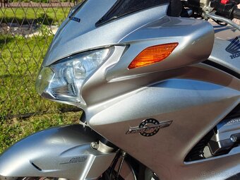 Honda ST 1300 Pan European - 11