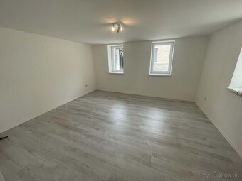 Kompletne zrekonštruovaný rodinný dom - Turč. Kľačany - 11