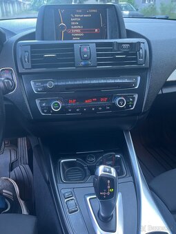 BMW 118d šport BLACK EDITION - 11