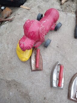 Žehlička a detské hračky - 11