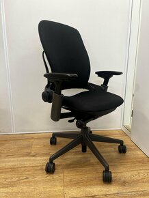 Kancelárska stolička Steelcase Leap V2 (Showroommodel) - 11
