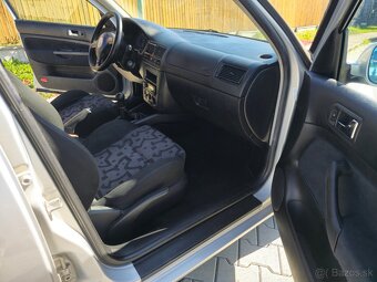 Volkswagen GOLF 4, 2.0 benzín - 11