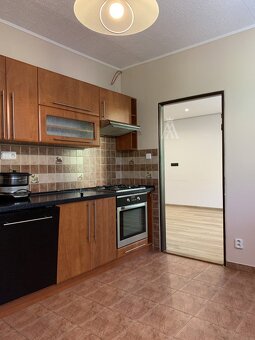 3 IZBOVÝ BYT, OSTRAVSKÁ, KOŠICE JUH - 11