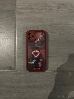 Iphone 11 128gb velmi dobrom stave - 11