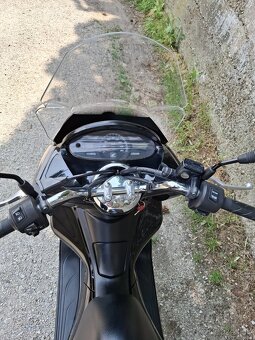 Honda PCX 125 - 11