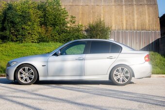 BMW Rad 3 325 d A/T /AJ NA SPLATKY/ - 11