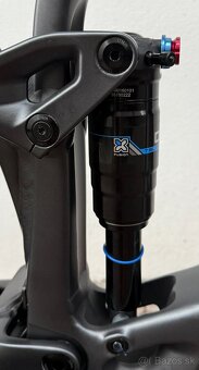 Celoodpruženy elektrobicykel Trek Fuel EXe Alloy 5 - 11