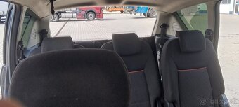Ford S-Max - 11