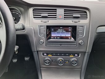 Volkswagen Golf VII 1.2TSi TOP STAV - 11